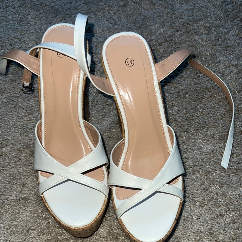 Elegant White Strappy Wedge Sandals